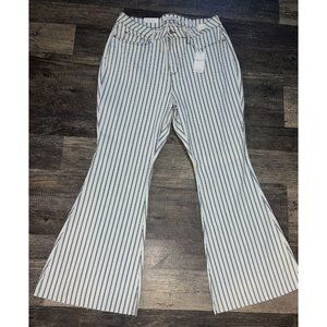 Judy Blue 'Super Flare' Jeans NWT Size 20W White w/‎ Stripes (1)